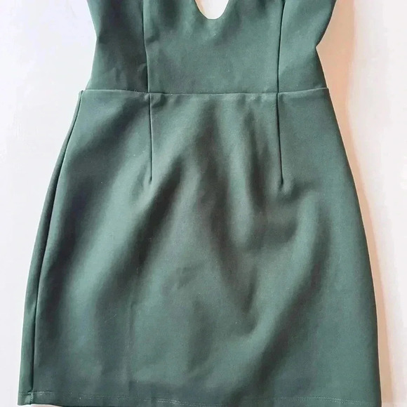 NWT! Superdown Mia Mini Dress - Picture 6 of 10